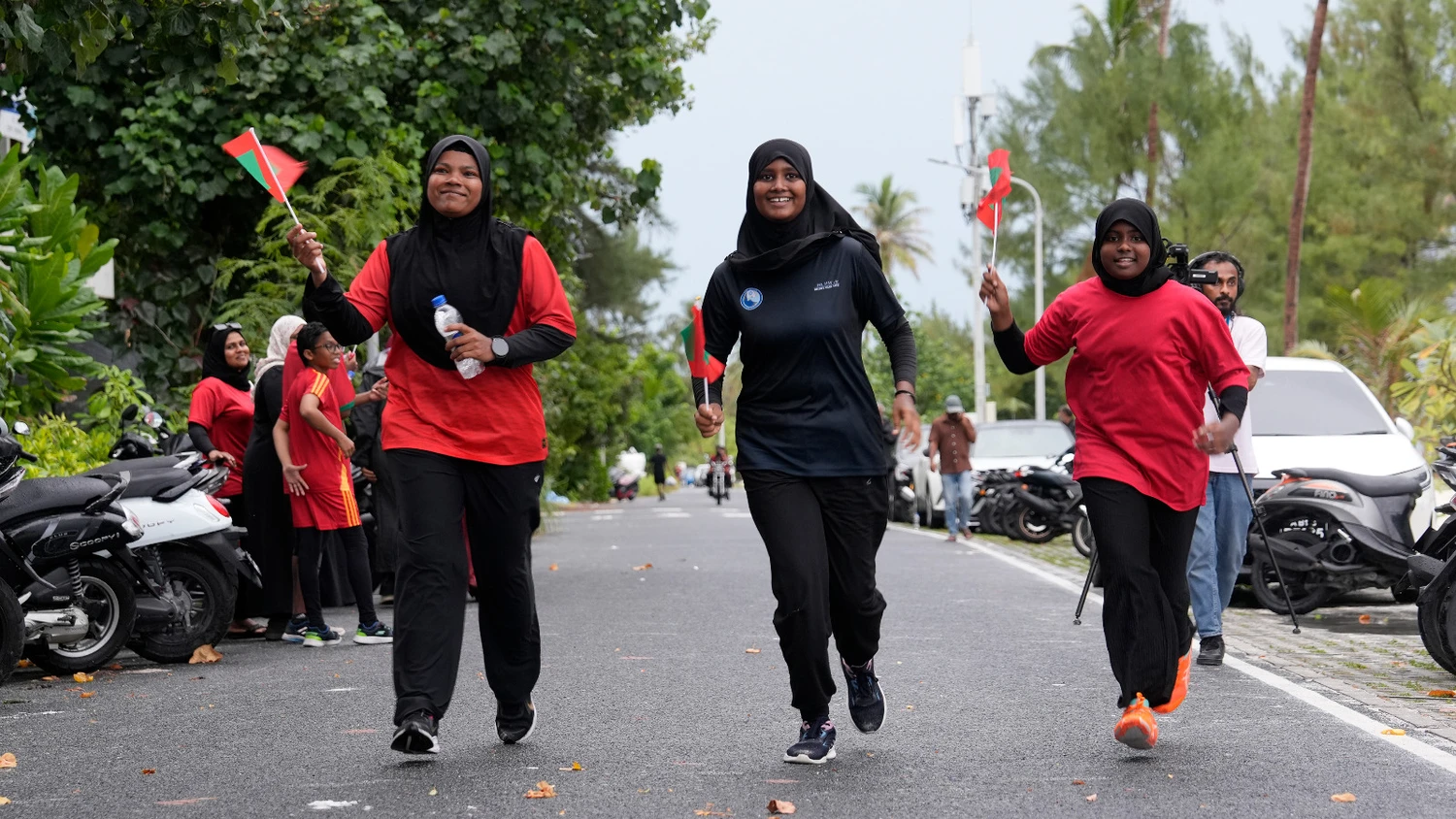 photo for މިނިވަން ދުވަހާ ގުޅިގެން "މިނިވަން ރަން" ނަމުގައި ބޭއްވި ޚާއްޞަ ދުވުން.